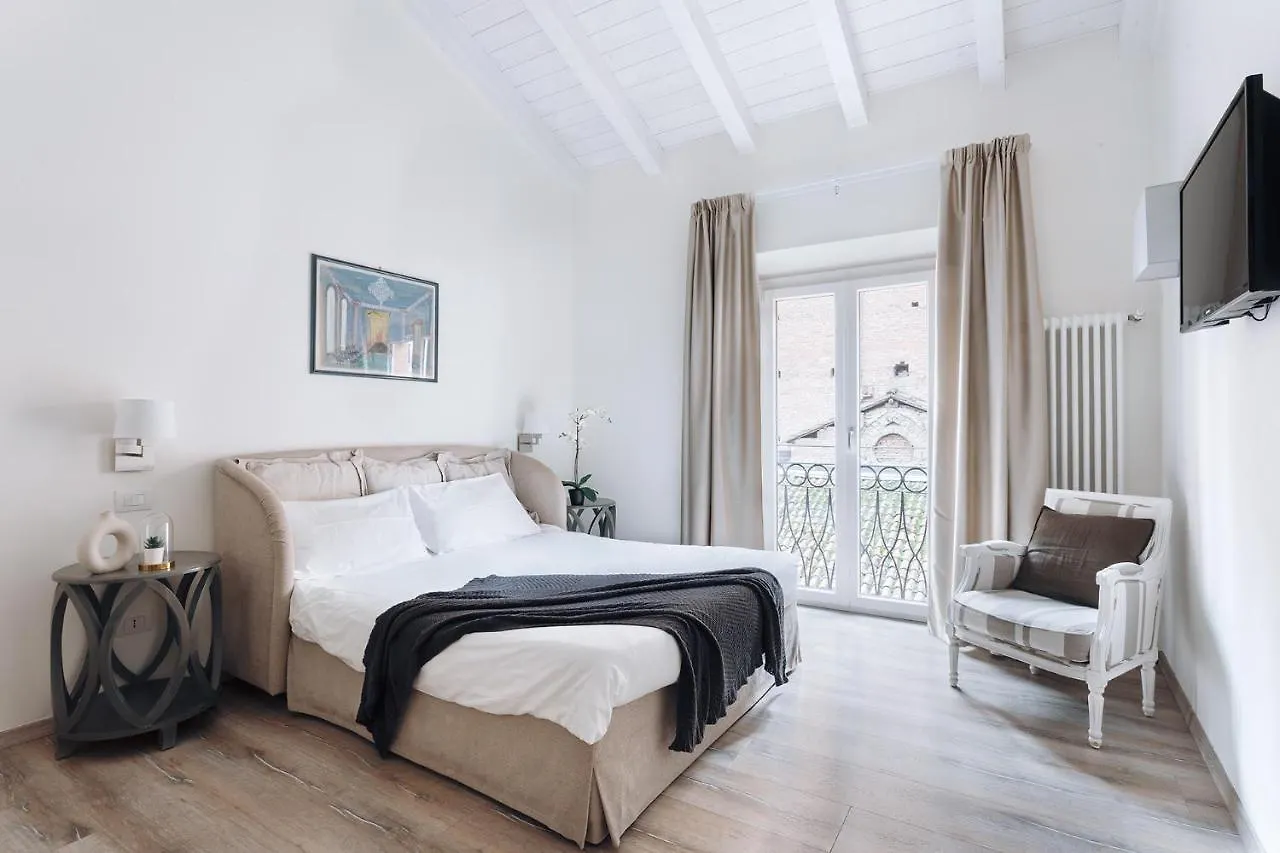 Opera Residence Bolonia