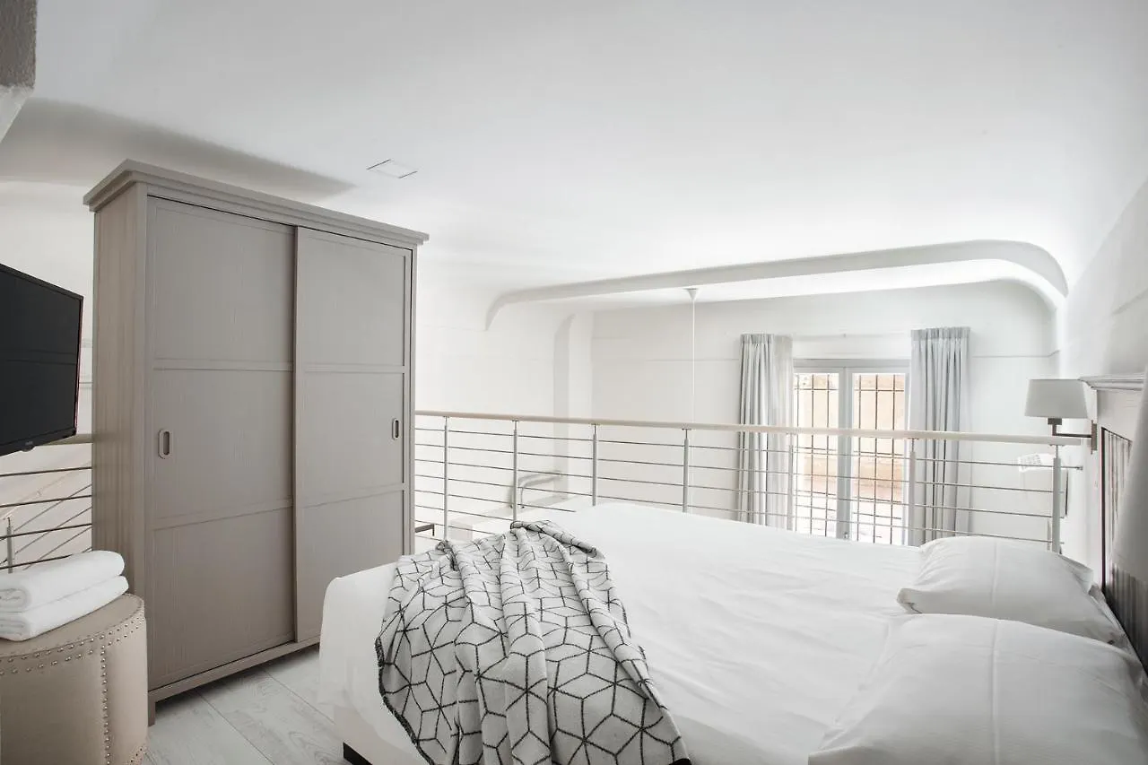 Opera Residence Bolonia