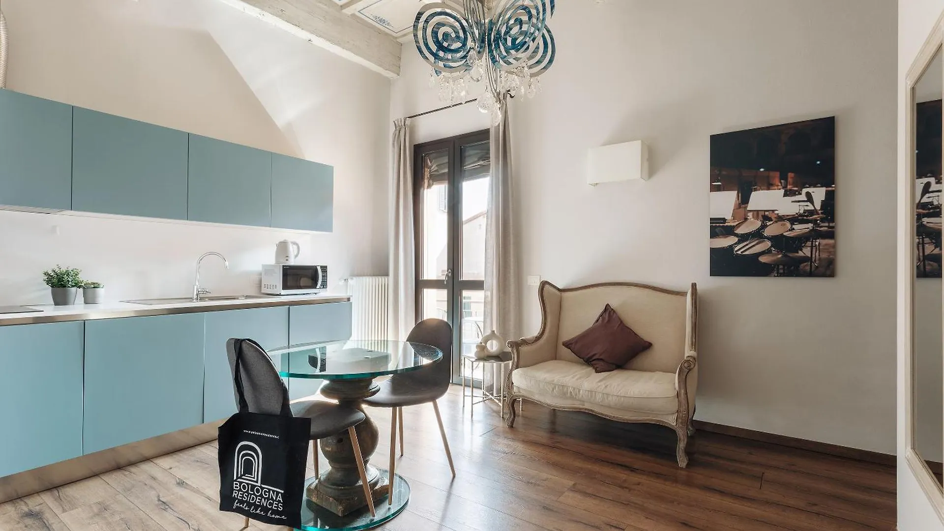Opera Residence Bolonia 0*,