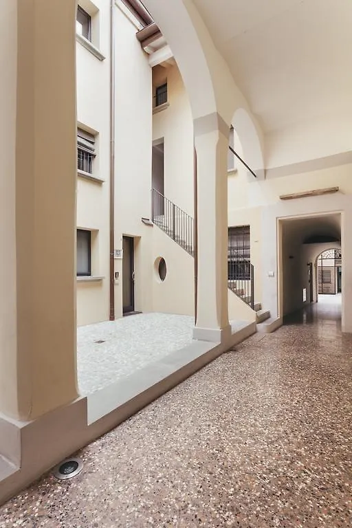 Apartamento Opera Residence Bolonia