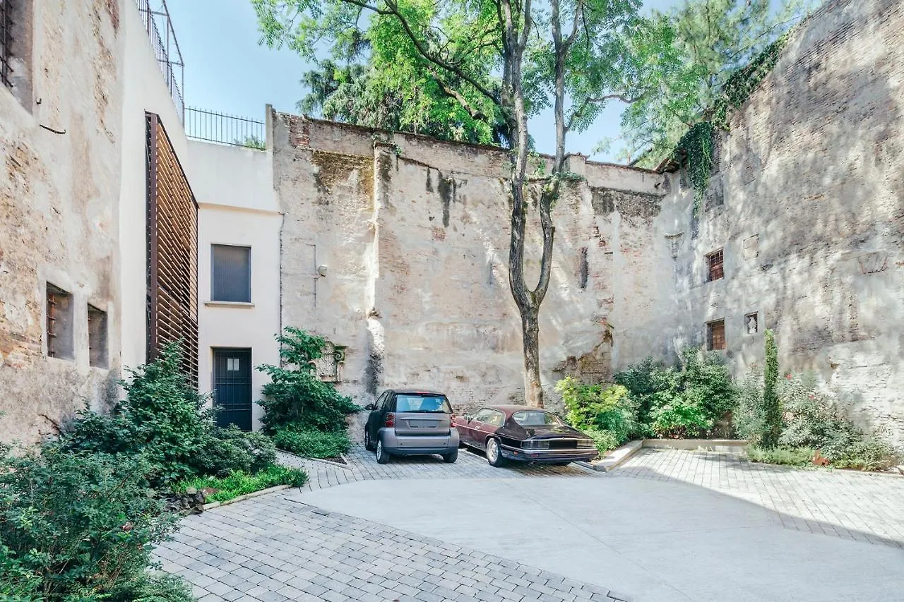 Apartamento Opera Residence Bolonha Itália